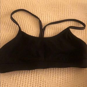 Black Lululemon sports bra